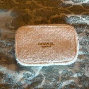 Chanel 2024 pouch